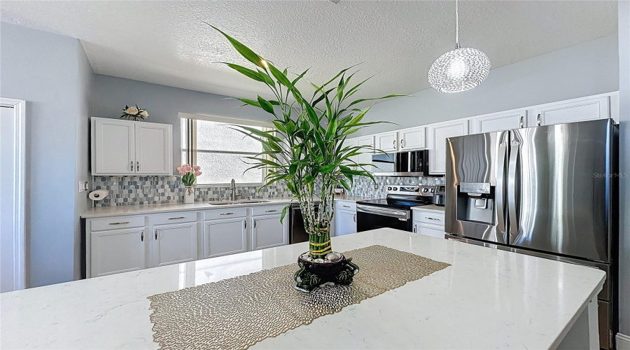 DAVENPORT, Florida 33897, 4 Bedrooms Bedrooms, ,3 BathroomsBathrooms,Residential,For Sale,TUPELO,0,MFRS5142937