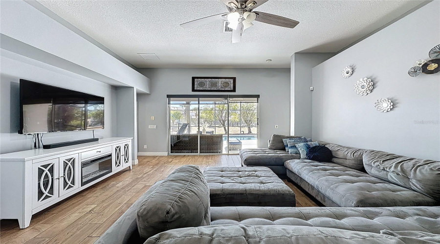 DAVENPORT, Florida 33897, 4 Bedrooms Bedrooms, ,3 BathroomsBathrooms,Residential,For Sale,TUPELO,0,MFRS5142937