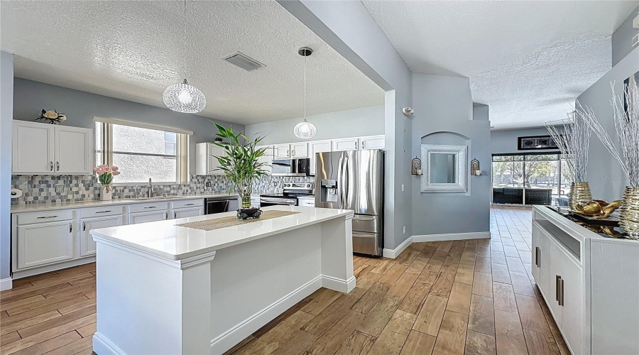 DAVENPORT, Florida 33897, 4 Bedrooms Bedrooms, ,3 BathroomsBathrooms,Residential,For Sale,TUPELO,0,MFRS5142937