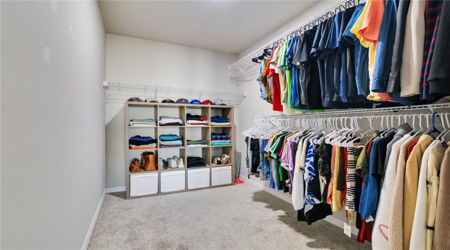 MASTER CLOSET