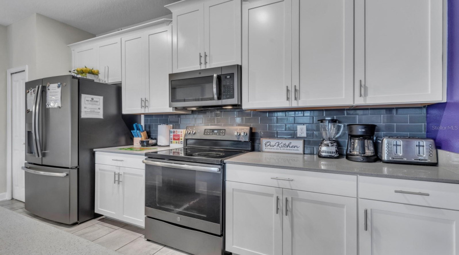 KISSIMMEE, Florida 34746, 4 Bedrooms Bedrooms, ,3 BathroomsBathrooms,Residential,For Sale,LOVE STOREY,0,MFRA4684256