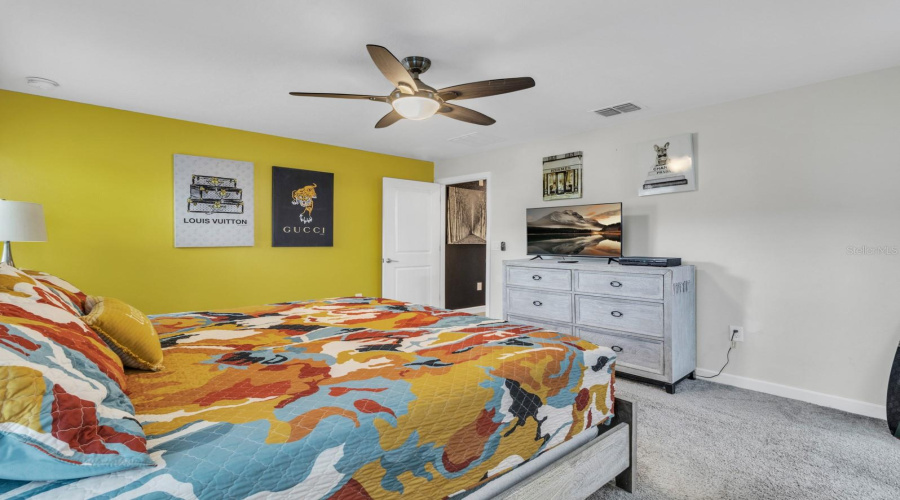 KISSIMMEE, Florida 34746, 4 Bedrooms Bedrooms, ,3 BathroomsBathrooms,Residential,For Sale,LOVE STOREY,0,MFRA4684256