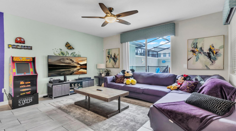 KISSIMMEE, Florida 34746, 4 Bedrooms Bedrooms, ,3 BathroomsBathrooms,Residential,For Sale,LOVE STOREY,0,MFRA4684256