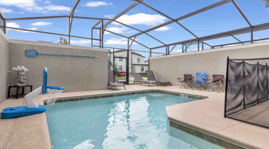 KISSIMMEE, Florida 34746, 4 Bedrooms Bedrooms, ,3 BathroomsBathrooms,Residential,For Sale,LOVE STOREY,0,MFRA4684256