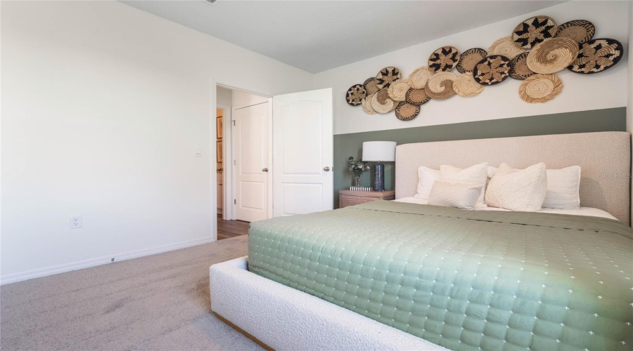 DAVENPORT, Florida 33837, 5 Bedrooms Bedrooms, ,3 BathroomsBathrooms,Residential,For Sale,MOLERA BEACH,0,MFRO6366837