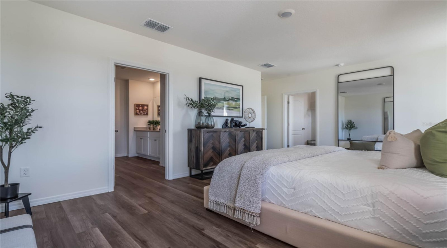 DAVENPORT, Florida 33837, 5 Bedrooms Bedrooms, ,3 BathroomsBathrooms,Residential,For Sale,MOLERA BEACH,0,MFRO6366837