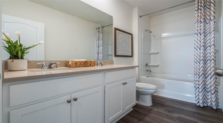 DAVENPORT, Florida 33837, 5 Bedrooms Bedrooms, ,3 BathroomsBathrooms,Residential,For Sale,MOLERA BEACH,0,MFRO6366837