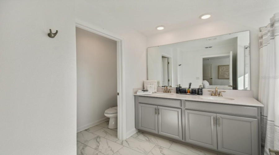 KISSIMMEE, Florida 34746, 4 Bedrooms Bedrooms, ,3 BathroomsBathrooms,Residential,For Sale,PENELOPE,0,MFRO6388453