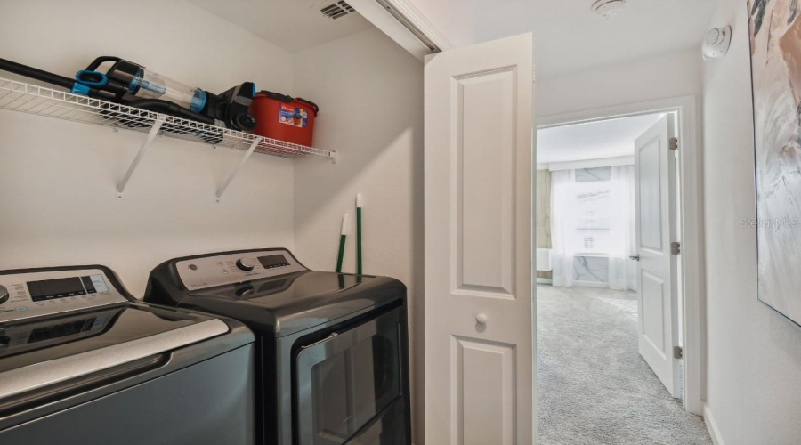 KISSIMMEE, Florida 34746, 4 Bedrooms Bedrooms, ,3 BathroomsBathrooms,Residential,For Sale,PENELOPE,0,MFRO6388453