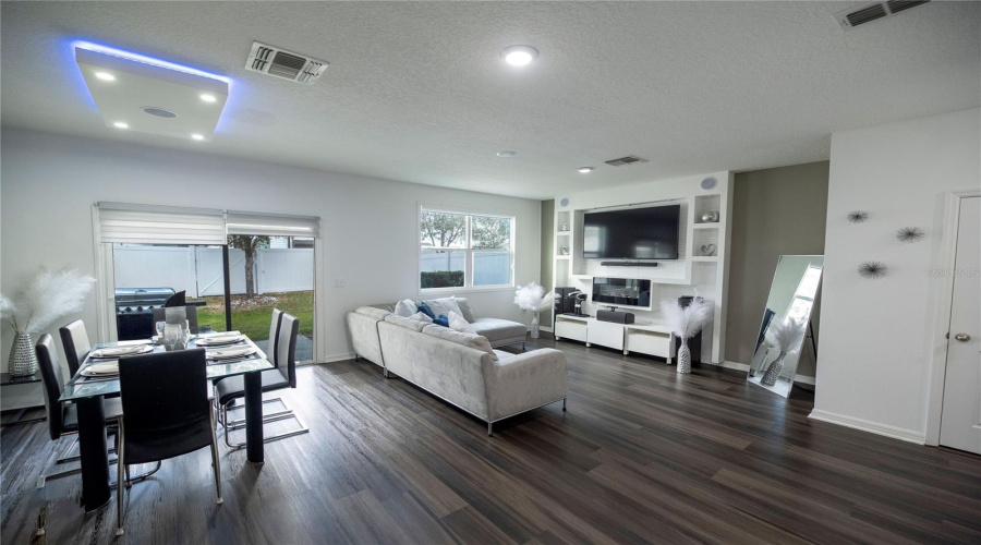 DAVENPORT, Florida 33897, 3 Bedrooms Bedrooms, ,2 BathroomsBathrooms,Residential,For Sale,GRANDIN,0,MFRS5145270