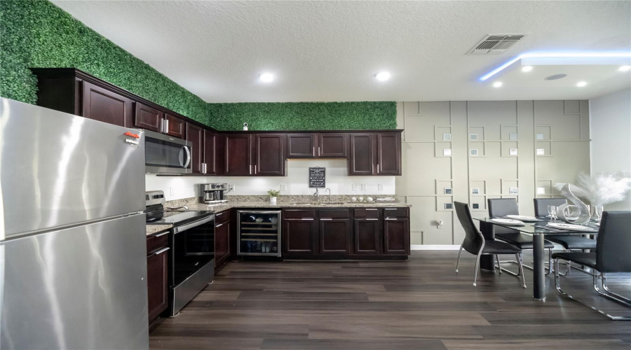 DAVENPORT, Florida 33897, 3 Bedrooms Bedrooms, ,2 BathroomsBathrooms,Residential,For Sale,GRANDIN,0,MFRS5145270