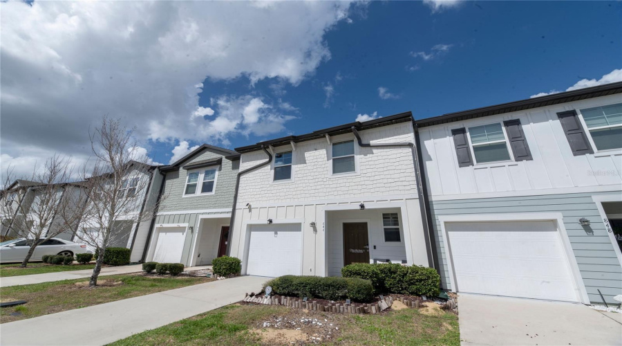 DAVENPORT, Florida 33897, 3 Bedrooms Bedrooms, ,2 BathroomsBathrooms,Residential,For Sale,GRANDIN,0,MFRS5145270