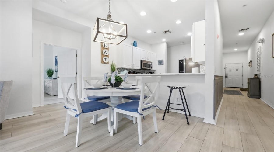 DAVENPORT, Florida 33897, 3 Bedrooms Bedrooms, ,2 BathroomsBathrooms,Residential,For Sale,LUCAYA,0,MFRO6388822