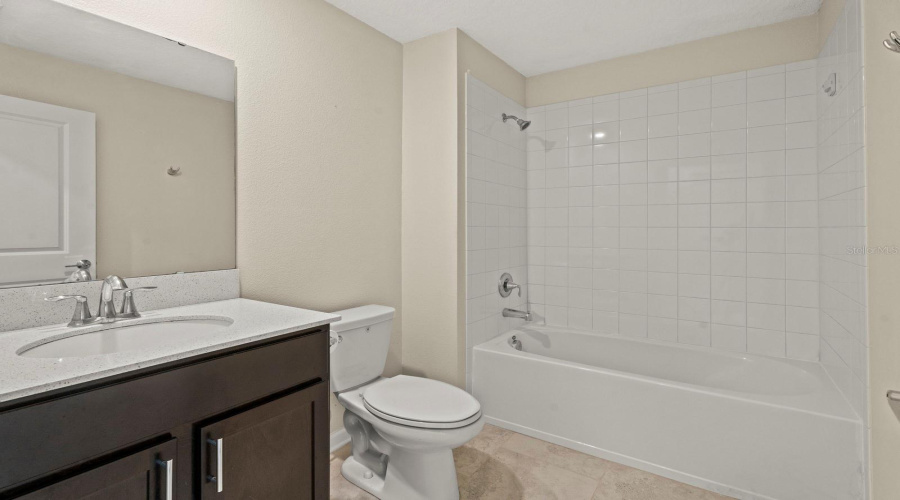 KISSIMMEE, Florida 34746, 4 Bedrooms Bedrooms, ,3 BathroomsBathrooms,Residential,For Sale,LIGHTERKNOT,0,MFRS5145410