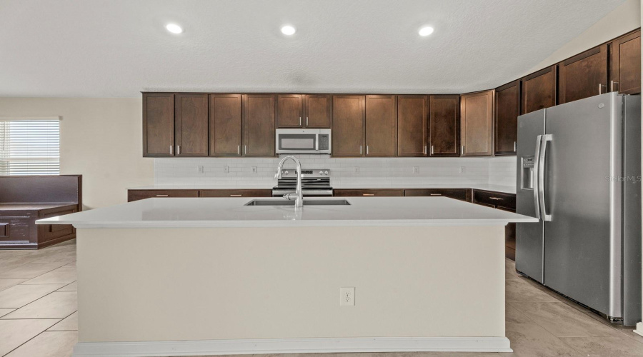 KISSIMMEE, Florida 34746, 4 Bedrooms Bedrooms, ,3 BathroomsBathrooms,Residential,For Sale,LIGHTERKNOT,0,MFRS5145410