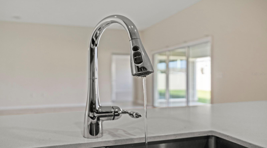 KISSIMMEE, Florida 34746, 4 Bedrooms Bedrooms, ,3 BathroomsBathrooms,Residential,For Sale,LIGHTERKNOT,0,MFRS5145410