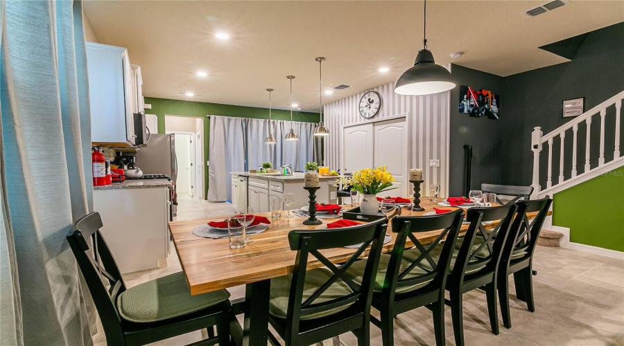 DAVENPORT, Florida 33837, 5 Bedrooms Bedrooms, ,5 BathroomsBathrooms,Residential,For Sale,OAKMOSS,0,MFRO6388379