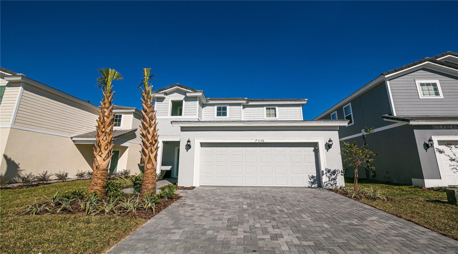 DAVENPORT, Florida 33837, 5 Bedrooms Bedrooms, ,5 BathroomsBathrooms,Residential,For Sale,OAKMOSS,0,MFRO6388379