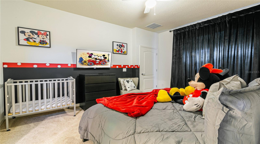 DAVENPORT, Florida 33837, 5 Bedrooms Bedrooms, ,5 BathroomsBathrooms,Residential,For Sale,OAKMOSS,0,MFRO6388379