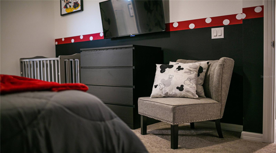 DAVENPORT, Florida 33837, 5 Bedrooms Bedrooms, ,5 BathroomsBathrooms,Residential,For Sale,OAKMOSS,0,MFRO6388379