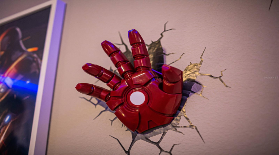 DAVENPORT, Florida 33837, 5 Bedrooms Bedrooms, ,5 BathroomsBathrooms,Residential,For Sale,OAKMOSS,0,MFRO6388379