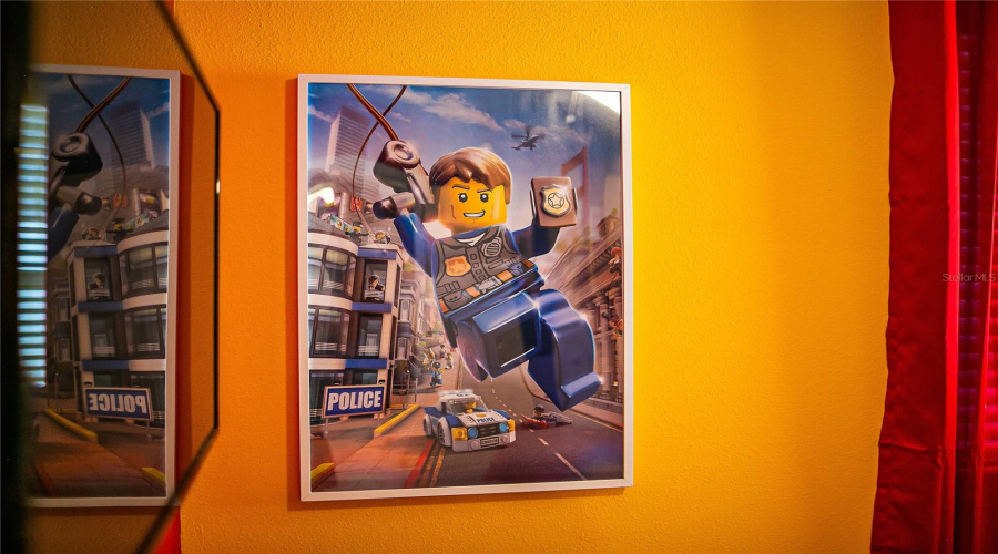 DAVENPORT, Florida 33837, 5 Bedrooms Bedrooms, ,5 BathroomsBathrooms,Residential,For Sale,OAKMOSS,0,MFRO6388379