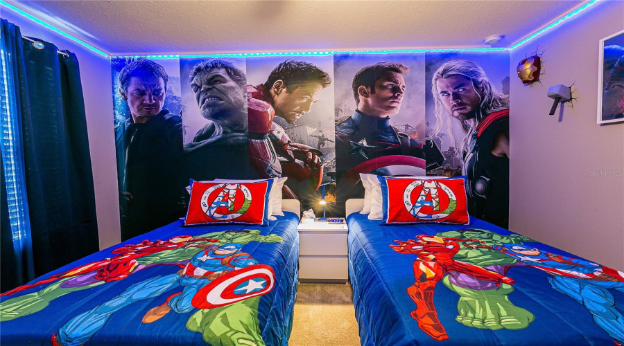 DAVENPORT, Florida 33837, 5 Bedrooms Bedrooms, ,5 BathroomsBathrooms,Residential,For Sale,OAKMOSS,0,MFRO6388379