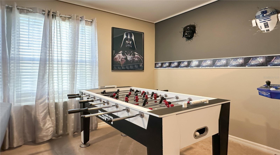 DAVENPORT, Florida 33837, 5 Bedrooms Bedrooms, ,5 BathroomsBathrooms,Residential,For Sale,OAKMOSS,0,MFRO6388379