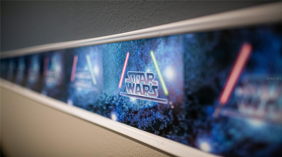 DAVENPORT, Florida 33837, 5 Bedrooms Bedrooms, ,5 BathroomsBathrooms,Residential,For Sale,OAKMOSS,0,MFRO6388379