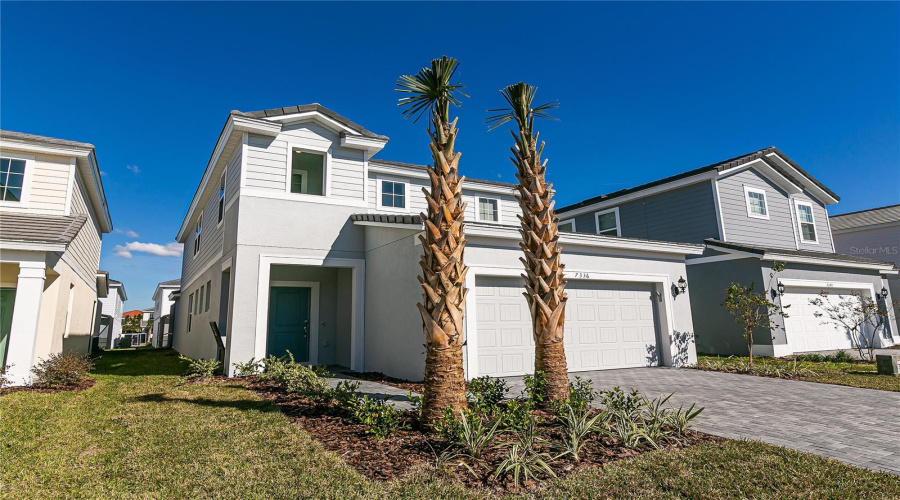 DAVENPORT, Florida 33837, 5 Bedrooms Bedrooms, ,5 BathroomsBathrooms,Residential,For Sale,OAKMOSS,0,MFRO6388379