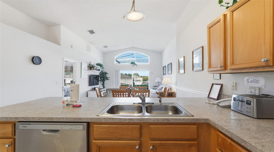 KISSIMMEE, Florida 34747, 5 Bedrooms Bedrooms, ,3 BathroomsBathrooms,Residential,For Sale,SUNRISE KEY,0,MFRTB8458096