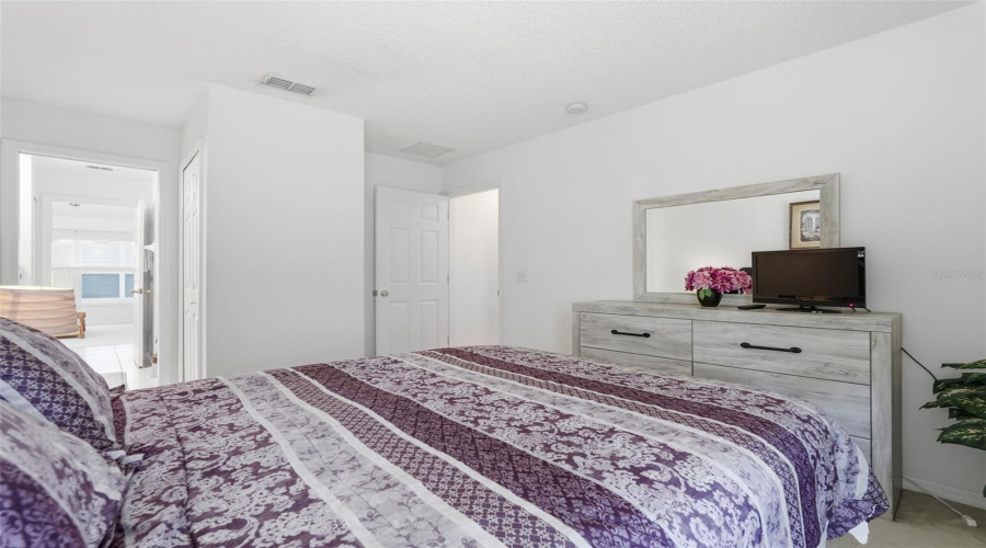 KISSIMMEE, Florida 34747, 5 Bedrooms Bedrooms, ,3 BathroomsBathrooms,Residential,For Sale,SUNRISE KEY,0,MFRTB8458096