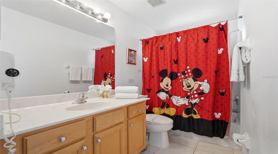 KISSIMMEE, Florida 34747, 5 Bedrooms Bedrooms, ,3 BathroomsBathrooms,Residential,For Sale,SUNRISE KEY,0,MFRTB8458096