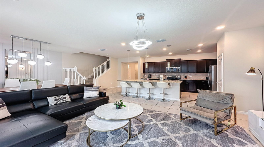 DAVENPORT, Florida 33897, 5 Bedrooms Bedrooms, ,4 BathroomsBathrooms,Residential,For Sale,LAVA TREE,0,MFRS5144197