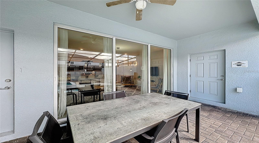 DAVENPORT, Florida 33897, 5 Bedrooms Bedrooms, ,4 BathroomsBathrooms,Residential,For Sale,LAVA TREE,0,MFRS5144197