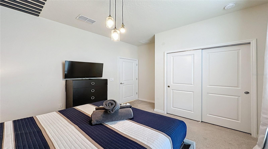 DAVENPORT, Florida 33897, 5 Bedrooms Bedrooms, ,4 BathroomsBathrooms,Residential,For Sale,LAVA TREE,0,MFRS5144197