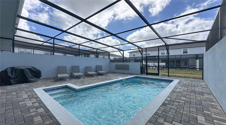 DAVENPORT, Florida 33897, 5 Bedrooms Bedrooms, ,4 BathroomsBathrooms,Residential,For Sale,LAVA TREE,0,MFRS5144197