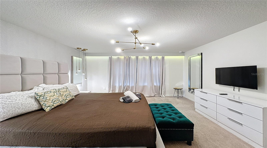 DAVENPORT, Florida 33897, 5 Bedrooms Bedrooms, ,4 BathroomsBathrooms,Residential,For Sale,LAVA TREE,0,MFRS5144197