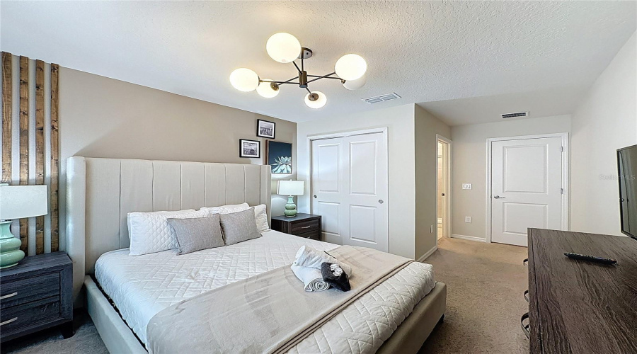 DAVENPORT, Florida 33897, 5 Bedrooms Bedrooms, ,4 BathroomsBathrooms,Residential,For Sale,LAVA TREE,0,MFRS5144197