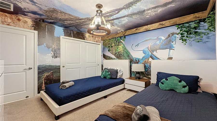 DAVENPORT, Florida 33897, 5 Bedrooms Bedrooms, ,4 BathroomsBathrooms,Residential,For Sale,LAVA TREE,0,MFRS5144197