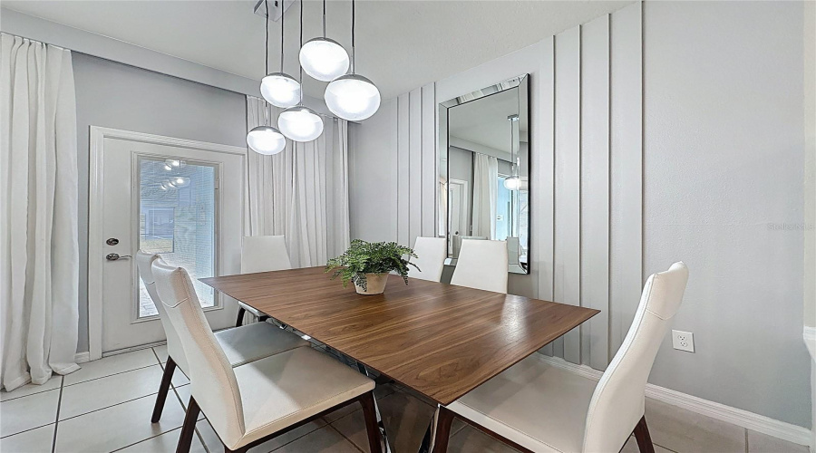 DAVENPORT, Florida 33897, 5 Bedrooms Bedrooms, ,4 BathroomsBathrooms,Residential,For Sale,LAVA TREE,0,MFRS5144197