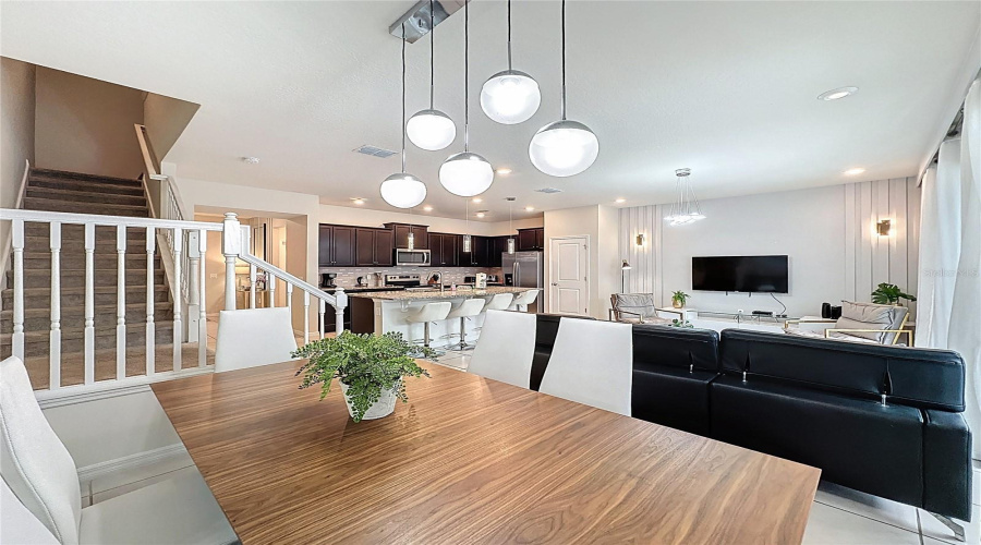 DAVENPORT, Florida 33897, 5 Bedrooms Bedrooms, ,4 BathroomsBathrooms,Residential,For Sale,LAVA TREE,0,MFRS5144197