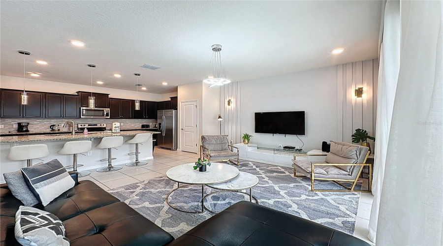 DAVENPORT, Florida 33897, 5 Bedrooms Bedrooms, ,4 BathroomsBathrooms,Residential,For Sale,LAVA TREE,0,MFRS5144197