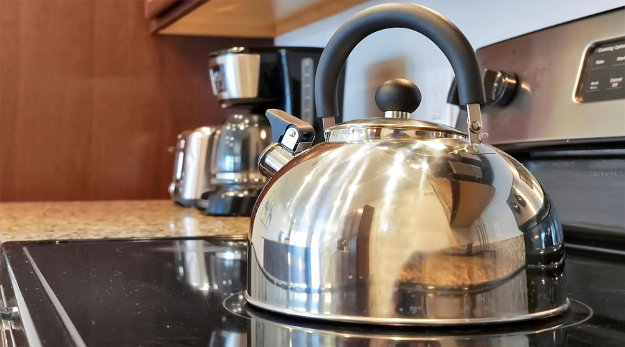 DAVENPORT, Florida 33896, 5 Bedrooms Bedrooms, ,2 BathroomsBathrooms,Residential,For Sale,CAPTIVA,0,MFRO6389046