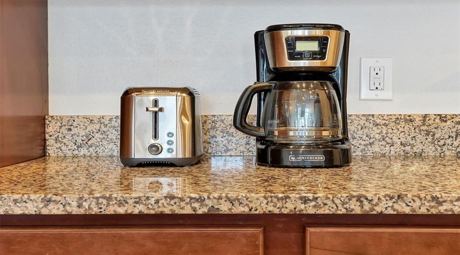 DAVENPORT, Florida 33896, 5 Bedrooms Bedrooms, ,2 BathroomsBathrooms,Residential,For Sale,CAPTIVA,0,MFRO6389046