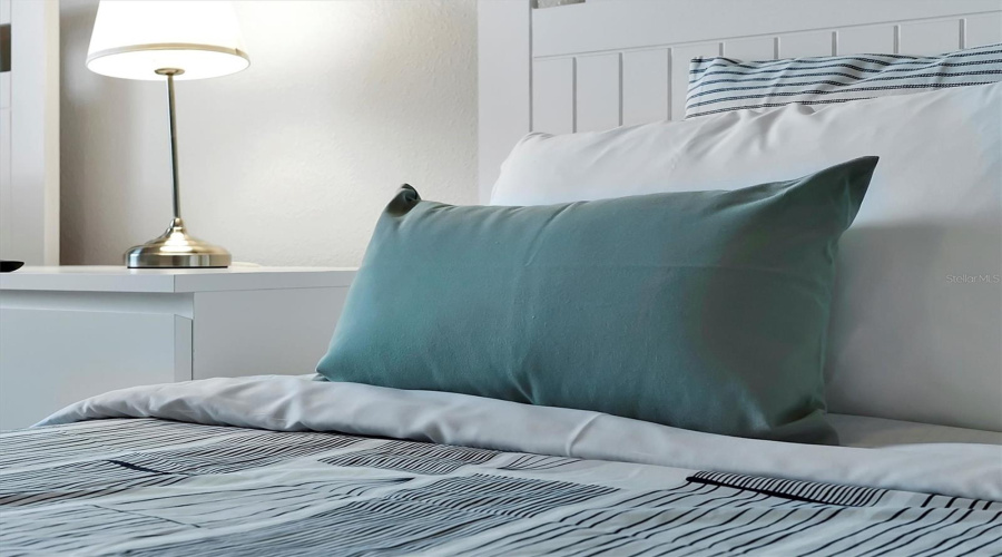 DAVENPORT, Florida 33896, 5 Bedrooms Bedrooms, ,2 BathroomsBathrooms,Residential,For Sale,CAPTIVA,0,MFRO6389046