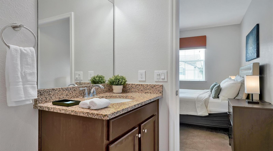 DAVENPORT, Florida 33896, 5 Bedrooms Bedrooms, ,2 BathroomsBathrooms,Residential,For Sale,CAPTIVA,0,MFRO6389046