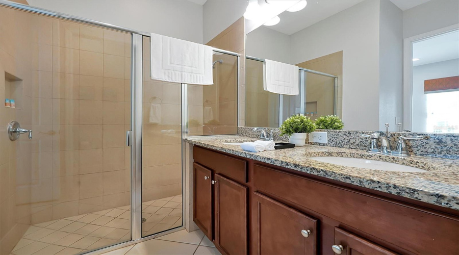 DAVENPORT, Florida 33896, 5 Bedrooms Bedrooms, ,2 BathroomsBathrooms,Residential,For Sale,CAPTIVA,0,MFRO6389046