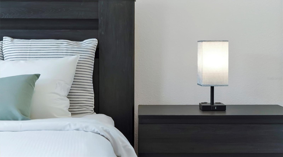 DAVENPORT, Florida 33896, 5 Bedrooms Bedrooms, ,2 BathroomsBathrooms,Residential,For Sale,CAPTIVA,0,MFRO6389046