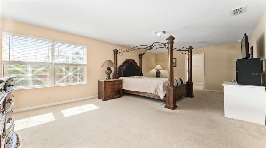 KISSIMMEE, Florida 34746, 3 Bedrooms Bedrooms, ,2 BathroomsBathrooms,Residential,For Sale,BLUE DIAMOND,0,MFRO6387480